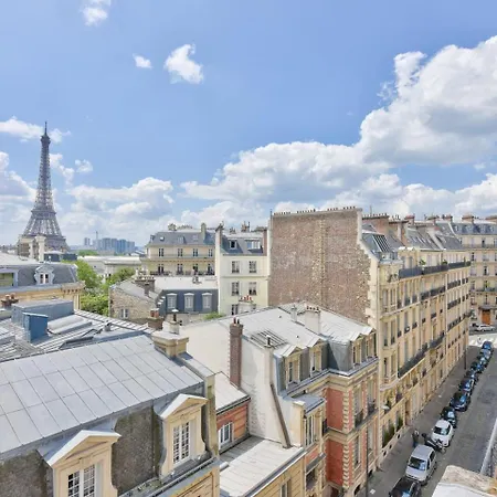 Appartamento With A Panoramic View Of The Eiffel Tower *