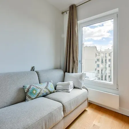 With A Panoramic View Of The Eiffel Tower Appartamento
