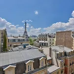 Studio With A Panoramic View Of The Eiffel Tower